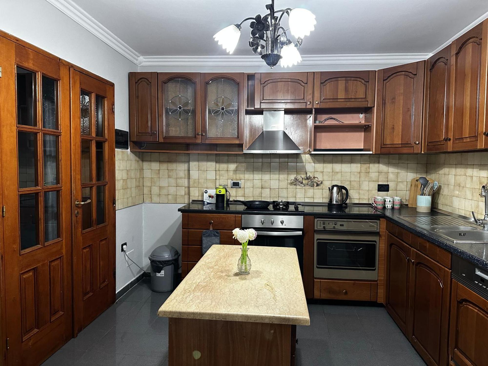 Tirana Treasure: Chic 2Br-Apartment 8Min To Skanderbeg Place Exterior photo